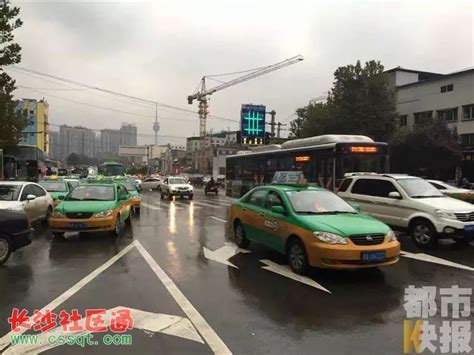 西安公交车出租车排队百米 司机们遭遇加气难_其它_长沙社区通