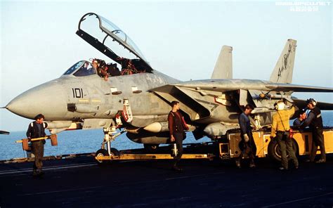 全球最帅战斗机，三代机的颜值巅峰，美国F14“雄猫”舰载战斗机