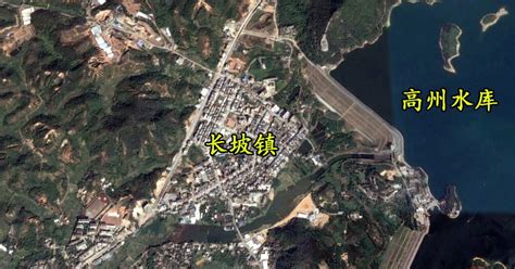 广东茂名高州市一个镇，城镇位于水库边，是省级中心镇__财经头条