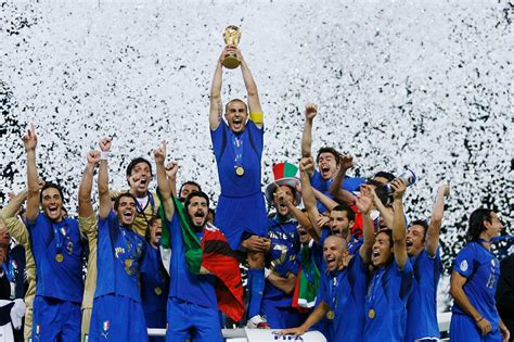 意大利足球特色：防守反击，关键人物：西雷阿、詹蒂莱、巴乔_东方体育