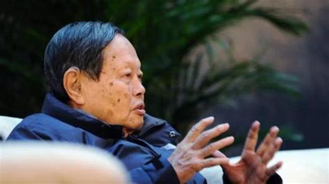 杨振宁获颁感动中国年度人物 他用50年回应邓稼先千里同途之约_手机新浪网