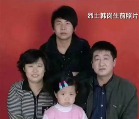 四川广安17岁少年救人溺亡，父亲奔波7年为他认定见义勇为_凤凰网