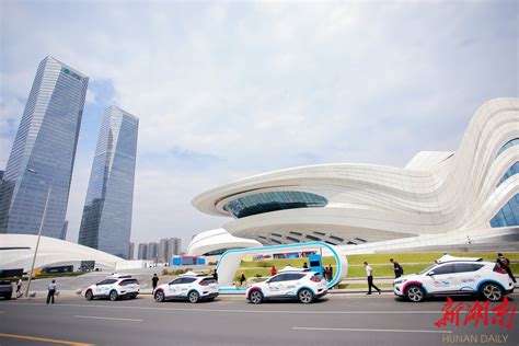 长沙自动驾驶出租车正式运营 - 焦点图 - 湖南在线 - 华声在线