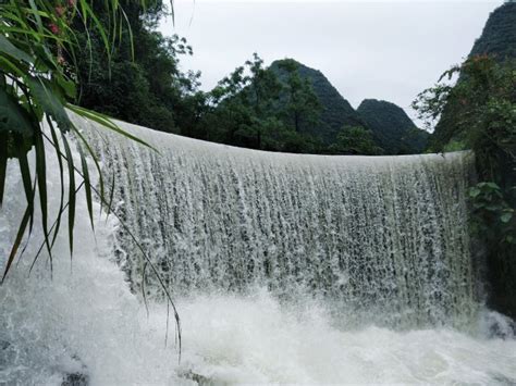 4K延时航拍河池环江朝霞_4096X2304_高清视频素材下载(编号:9134221)_实拍视频_光厂(VJ师网) www.vjshi.com