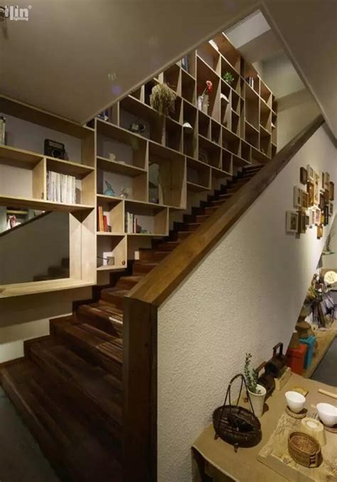 家居装修时楼梯下的柜子可以这么设计!
