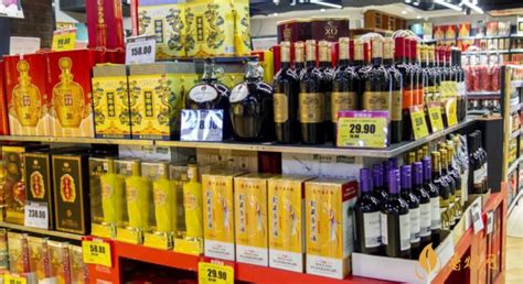 超市里便宜好喝的白酒：经济实惠的品味享受-香烟网