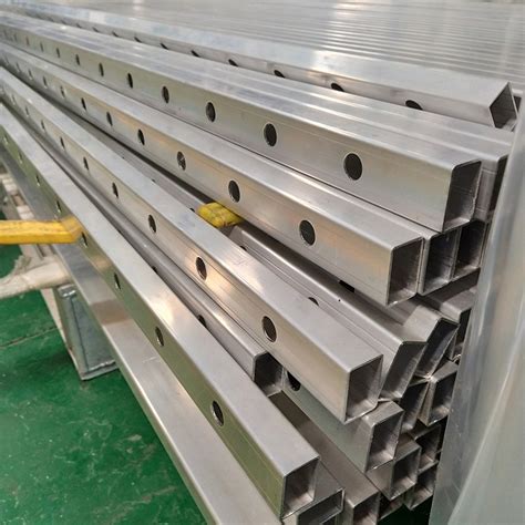 供应铝方管 打孔 焊接 可定制_铝方管-广东兴发铝业有限公司