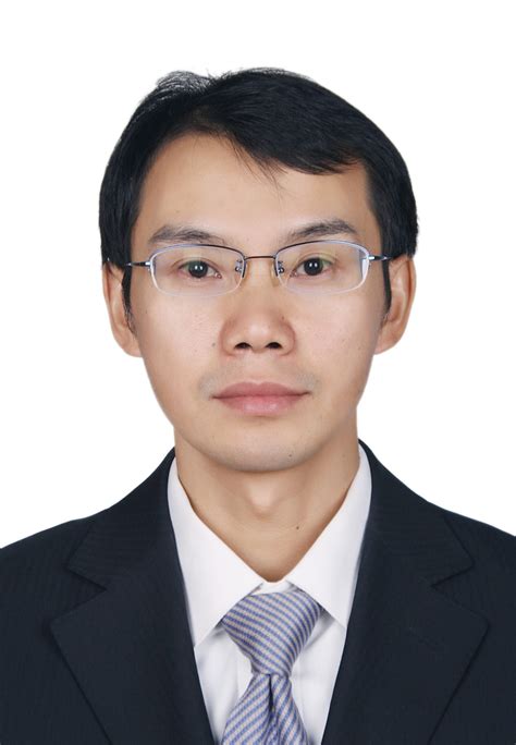 胡勇副教授 – 几何代数与GIS研究团队