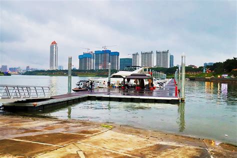 南宁亭子码头，新晋网红打卡圣地，有游艇，有酒吧，有好吃的，就是玩！！！