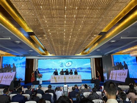 销售意向4.25万吨，川藏两地企业就西藏好水签订12项合作协议_四川在线