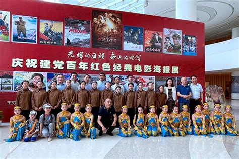 庆祝上海解放70周年，这些红色经典电影将在上海荧屏集中展播_文体社会_新民网
