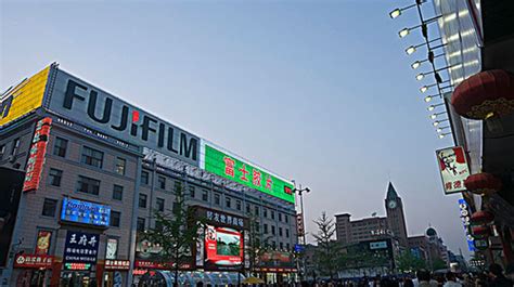 烟台首家24小时开放式全业态街区，亮相展示商业步行街风采~_ 城 市 广 场
