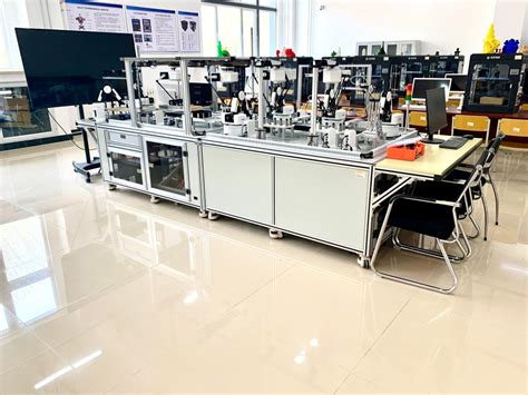 工业机器人基础应用实验室_实验室介绍_智能工程学院