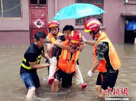 江西都昌遭暴雨袭击 400余名师生安全转移_时图_图片频道_云南网