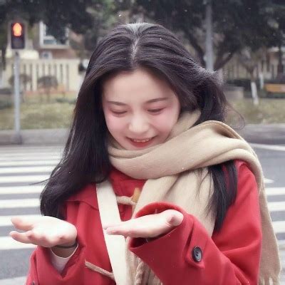 阳光温柔冬季头像女生