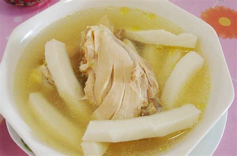 饮食健康：椰子鸡汤的功效？寒性体质能喝椰子鸡汤吗？_结缔组织