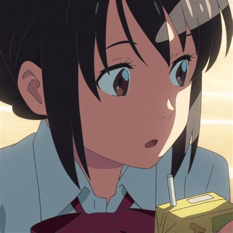 宫水三叶图片