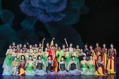 重庆国际马戏城8月开业 迎来经典音乐剧《猫》 - 上游新闻·汇聚向上的力量