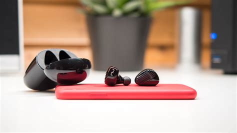 Optoma: Bluetooth-In-Ears BE Free8 für 200 Euro vorgestellt ...