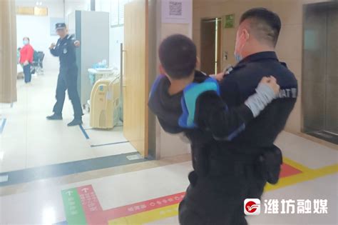 狂飙三分钟！民警将受伤男孩送医 - 潍坊新闻 - 潍坊新闻网