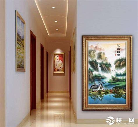 走廊尽头这面墙,除了挂画,还能怎么装?_装修攻略-北京搜狐焦点家居