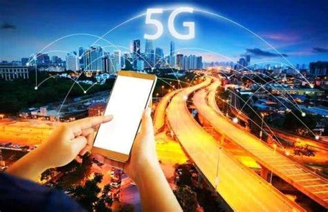 5G网络长啥样？一文简单读懂 不管是2G、3G、4G还是5G，移动通信网络主要由两个子系统组成：无线接入网（RAN）和移动核心网。RAN负责 ...