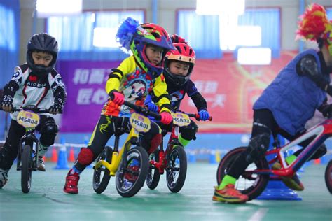 2022全国儿童滑步车（海南站）和省儿童滑步车比赛在三亚举行__财经头条