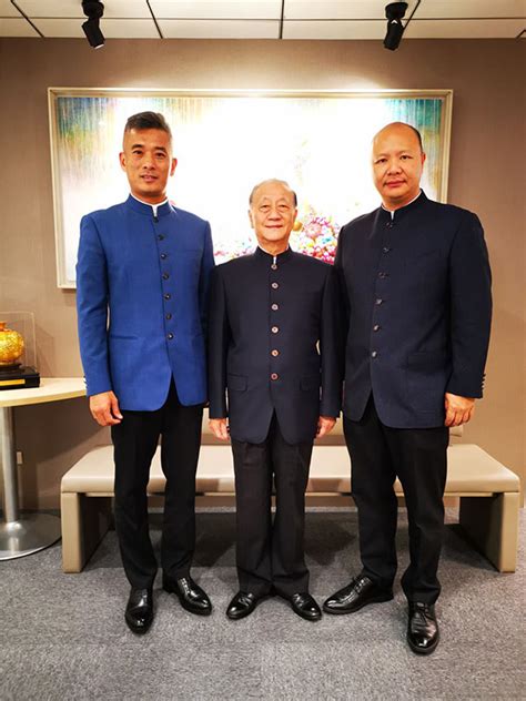 华人礼服考察团拜访台湾新党主席郁慕明--中山市华人礼服有限公司