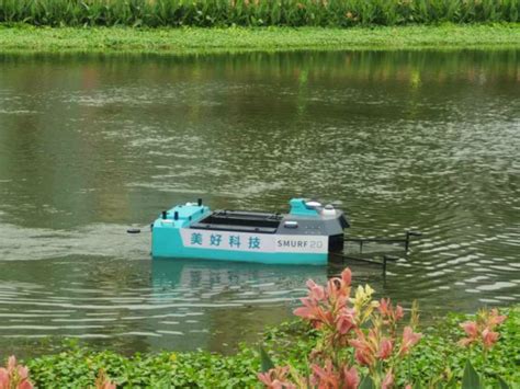 上海第一艘无人智能保洁船亮相：实现无人清洁和水面巡查一体化_市政厅_新民网