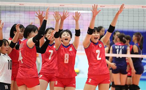 U20女子日本代表 初戦でチャイニーズタイペイにストレートで勝利 | バレーボール | スポーツブル (スポブル)