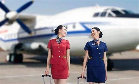 《中国机长》刷新大众对“空姐”认知 她们集美貌、才华和战斗力于一身 _深圳新闻网