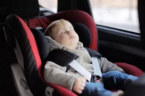 为何儿童乘车必须用车用儿童安全座椅，2021年车用儿童安全座椅推荐! - 知乎