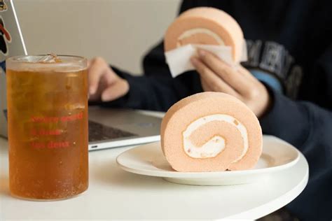 上海团长请集合，鹊食白桃蛋糕卷团购开始啦-FoodTalks全球食品资讯