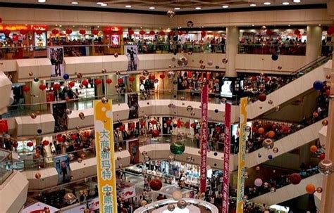 2022百盛购物中心（绍兴店）购物,对于吃货，一眼就看到了好多...【去哪儿攻略】