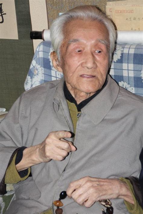 “红学泰斗”周汝昌逝世 终年95岁(图)_文化频道_凤凰网