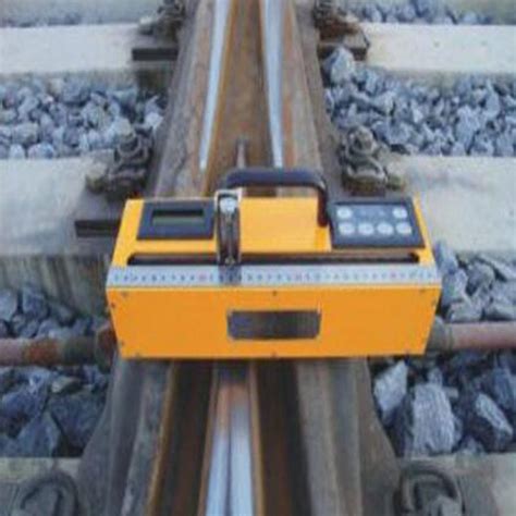 铁路钢轨一米测量尺轨道平直度测量尺便携式钢板尺轨道检测器-阿里巴巴