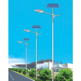 四川甘孜州太阳能路灯安装LED太阳能路灯报价_太阳能灯_第一枪