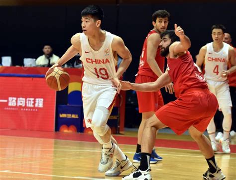 中国男篮世预赛第六窗口期集训名单 周琦领军曾凡博首度入选_球天下体育