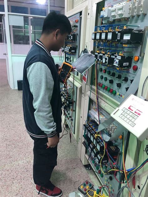 中级维修电工实训考核装置,维修电工实训台,维修电工实训设备-上海茂育公司