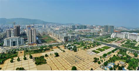 桂阳县14家企业被授牌郴州市优化经济发展环境监督测评点_社会热点_社会频道_云南网