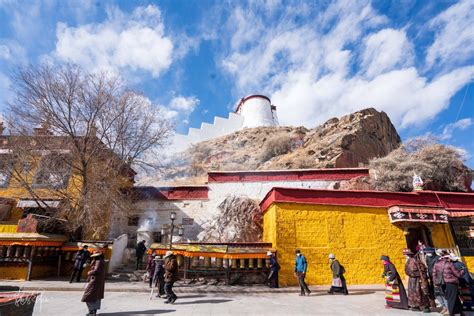 中国海拔最高的麦当劳餐厅在西藏拉萨开业|麦当劳_新浪科技_新浪网
