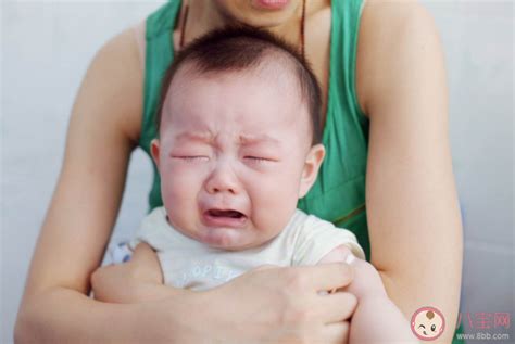 婴儿哭闹不止的八大原因分析，肠绞痛是关键因素_家庭医生在线