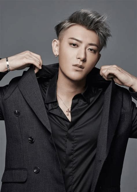 黄子韬和熊黛林合照图片