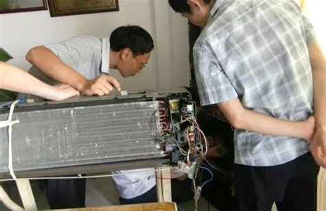 空调检修也有“大学问”，这场技能培训让人“涨姿势”了_上海徐汇_新民网