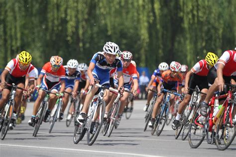 中国新疆第13届环赛里木湖公路自行车赛第一赛段完赛
