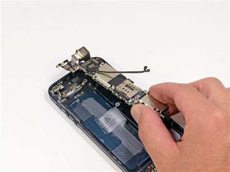 苹果iPhone 14拆机已确认采用中国长江存储NAND闪存_凤凰网
