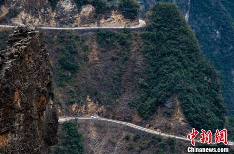 重庆巫山下庄村 “绝壁天路”变致富路 - 上游新闻·汇聚向上的力量