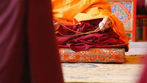 藏传佛教活佛查询系统上线：可查照片姓名法名等8项信息|界面新闻 · 天下