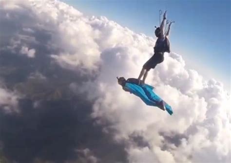 外国人少系列：厉害了，上天入地的花式作死跳伞操作！