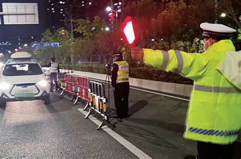 深圳龙岗 警民携手共抗疫情-部门动态-龙岗政府在线